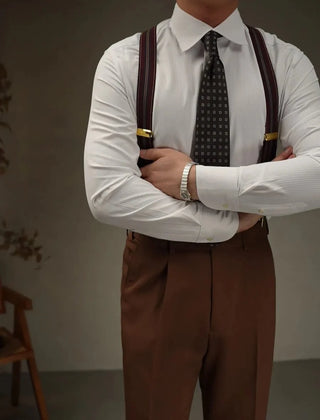 Chemise ajustée à revers pour le bureau et les soirées