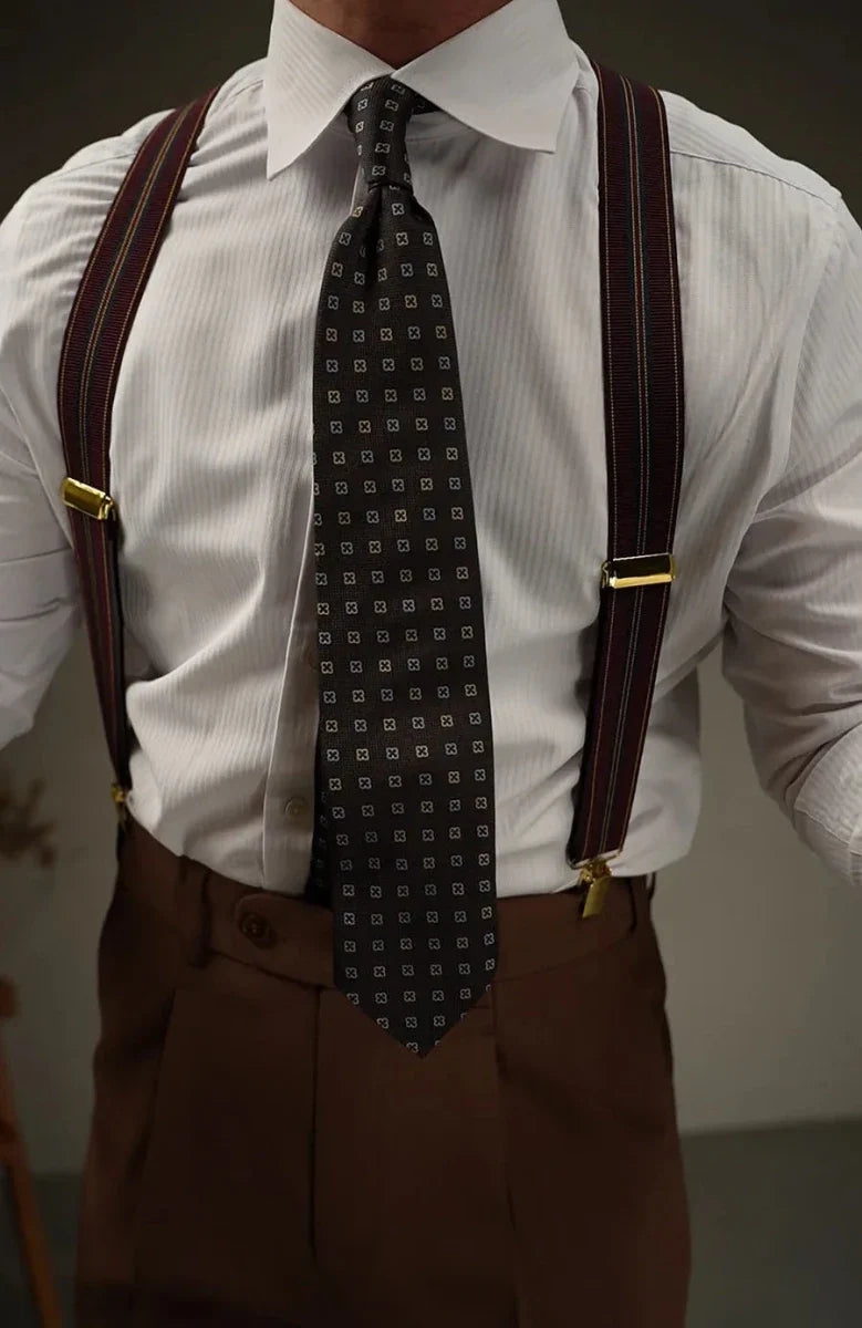 Chemise ajustée à revers pour le bureau et les soirées