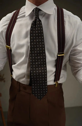 Chemise ajustée à revers pour le bureau et les soirées