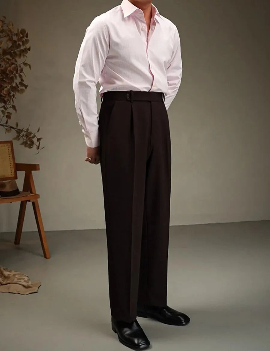 Chemise ajustée à revers pour le bureau et les soirées