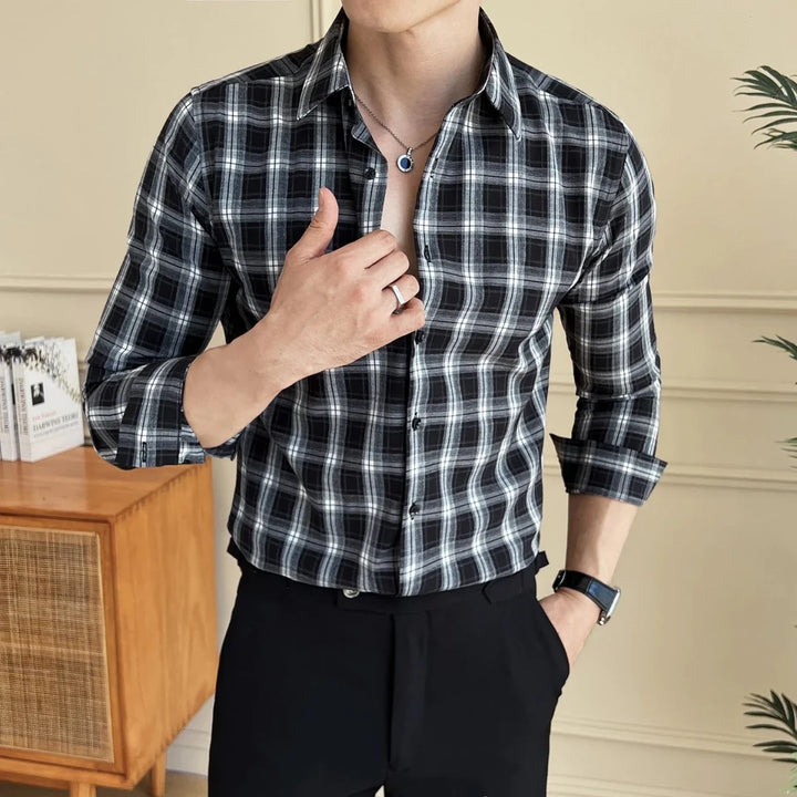 Chemise business slim fit à carreaux foncés