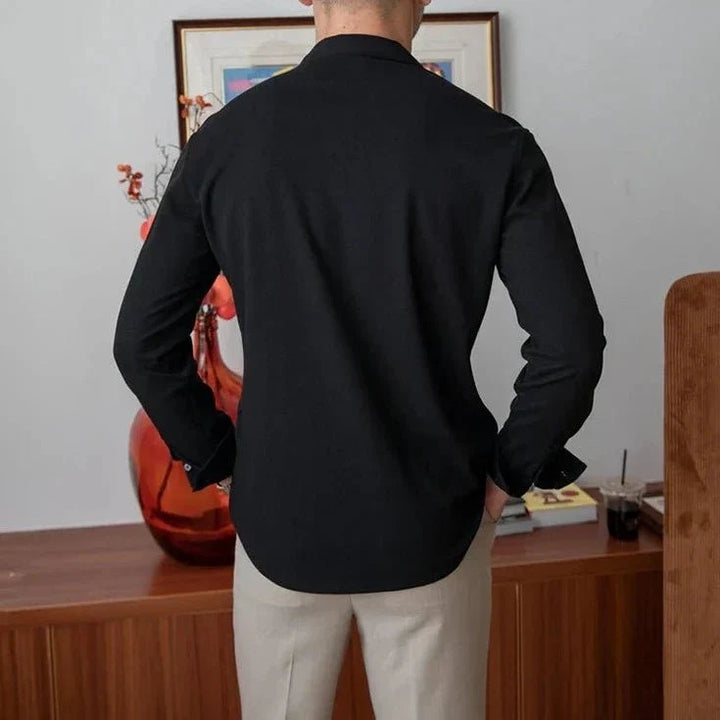 Chemise à col rabattu