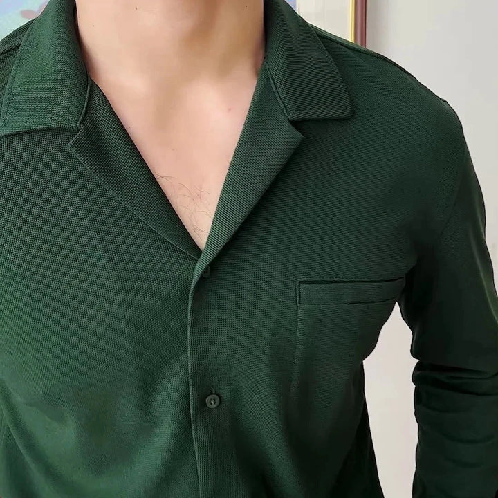 Chemise à col rabattu