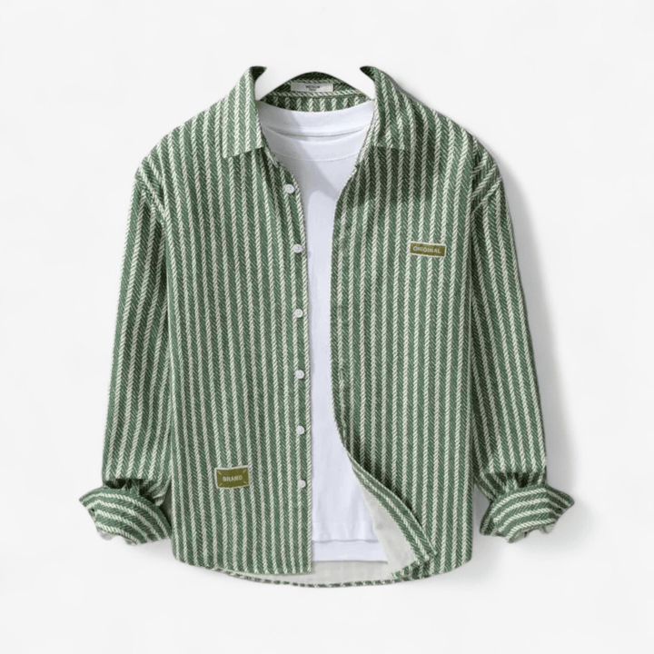Chemise jeune style à rayures et manches longues